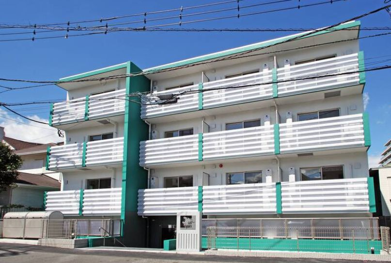 レオ四拾五番館