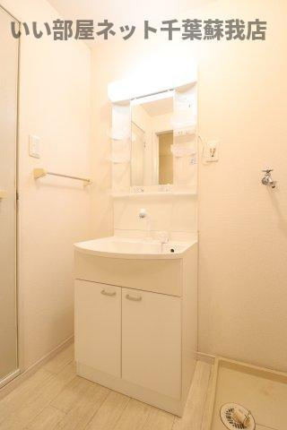 エミーハイツの洗面所|忙しい朝には欠かせない洗面所です