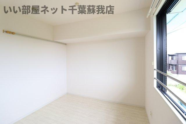 エミーハイツの寝室|ゆとりの広さです