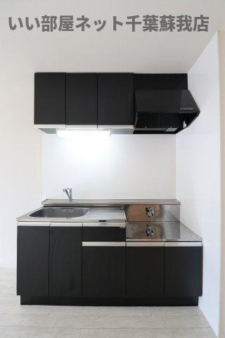 エミーハイツのキッチン|コンパクトなキッチンで掃除もラクラク