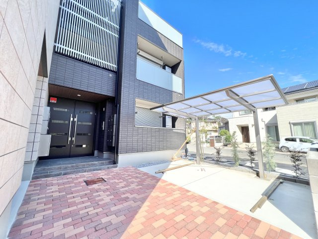 Beat・Enchante21のエントランス|ゆとりのあるエントランスです