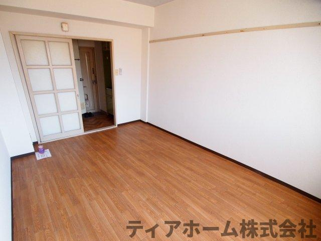 大和高田市西三倉堂２丁目の賃貸マンションの洋室|広々とした洋室です