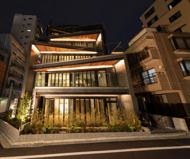 ＴＨＥ　ＧＡＬＡ　ＴＯＷＥＲ　ＡＺＡＢＵの画像