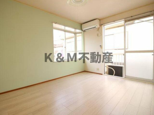 ＴＲＡＤ新柏の居間・リビング|居間です