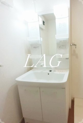 【洗面所】 | サン・フォート | 洗面台です。