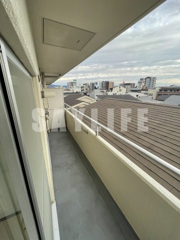 ロイヤルメゾンテルのバルコニー