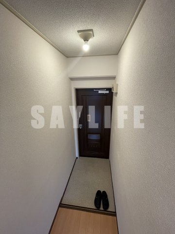 ロイヤルメゾンテルの玄関