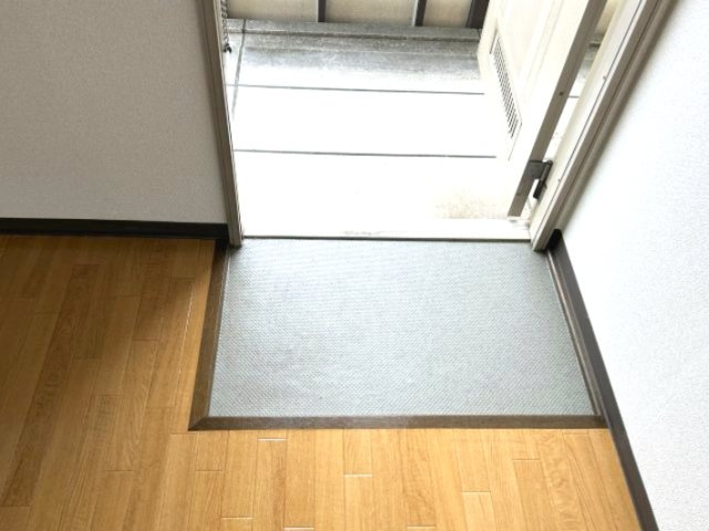 チェリーハイツの玄関