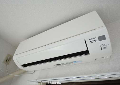 メゾン・ド・エポール　角部屋　2面バルコニー　TVドアフォン　ネット0の設備