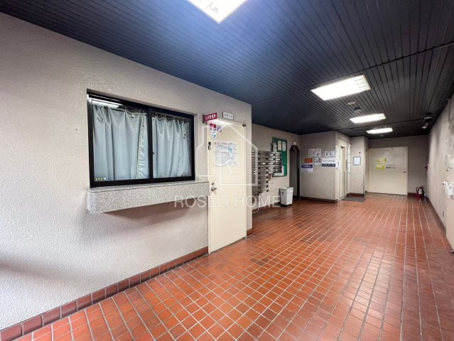 淺沼谷町マンションのエントランス