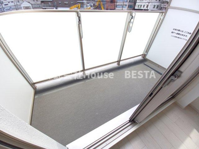 【バルコニー】 | LIVIAZ KOBE LaMer