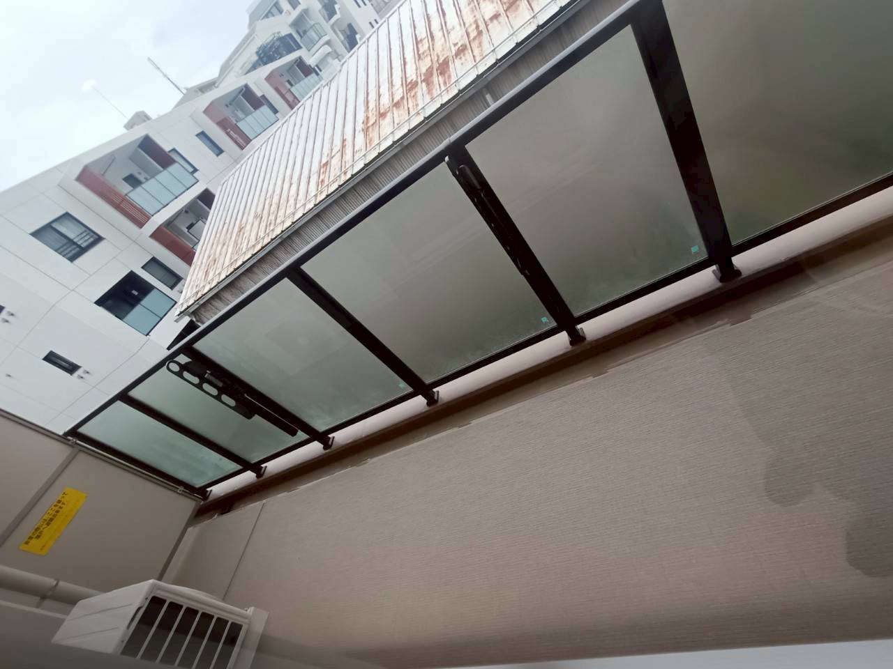 【バルコニー】