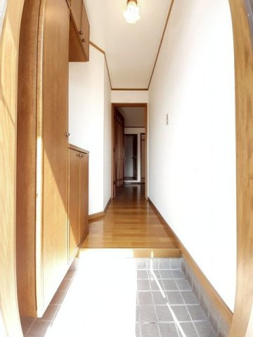 クレストールＰａｒｋ　Ａの玄関