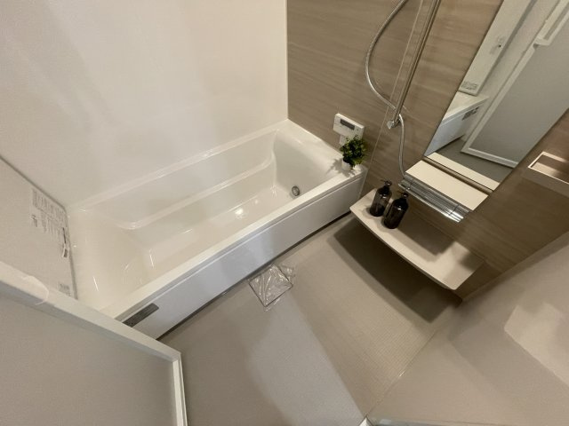 南落合1丁目新築戸建の浴室