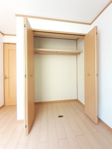 ファミールケイ　Ｅの収納