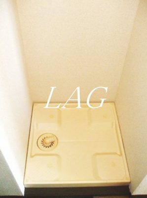 【設備】 | 誠心Ⅱビル | 室内洗濯機置き場になります。