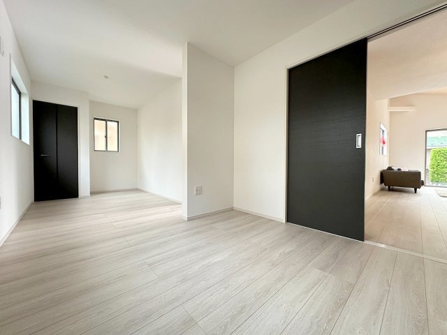 松伏町ゆめみ野東3丁目　新築平屋戸建　全1棟の洋室|家族の成長に合わせて将来は2部屋に分けられます