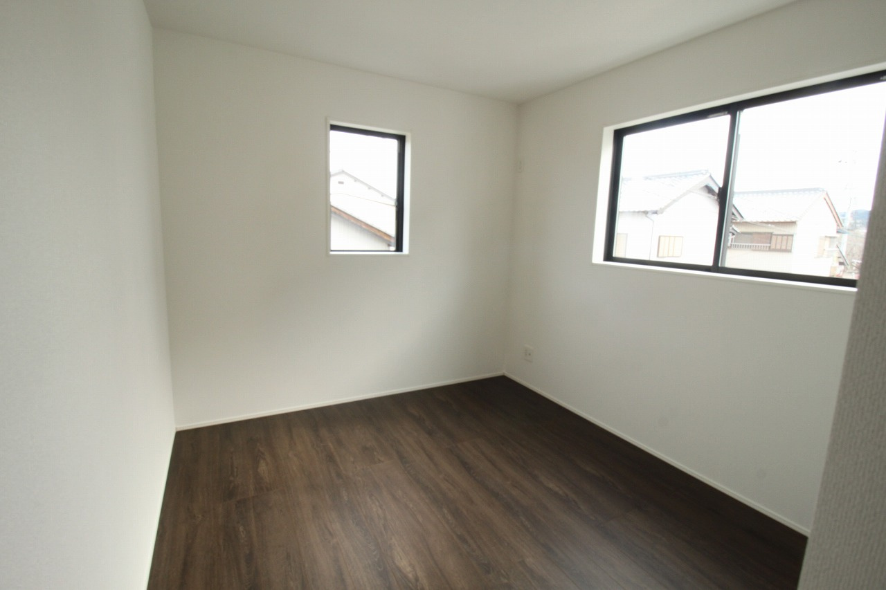 土佐市高岡町乙　新築戸建　　の洋室|2F　南東の部屋　5.25帖