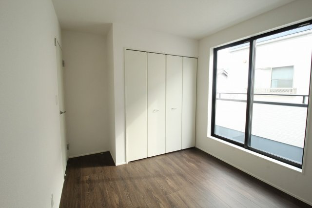 土佐市高岡町乙　新築戸建　　の洋室|2F　南の部屋　5.25帖