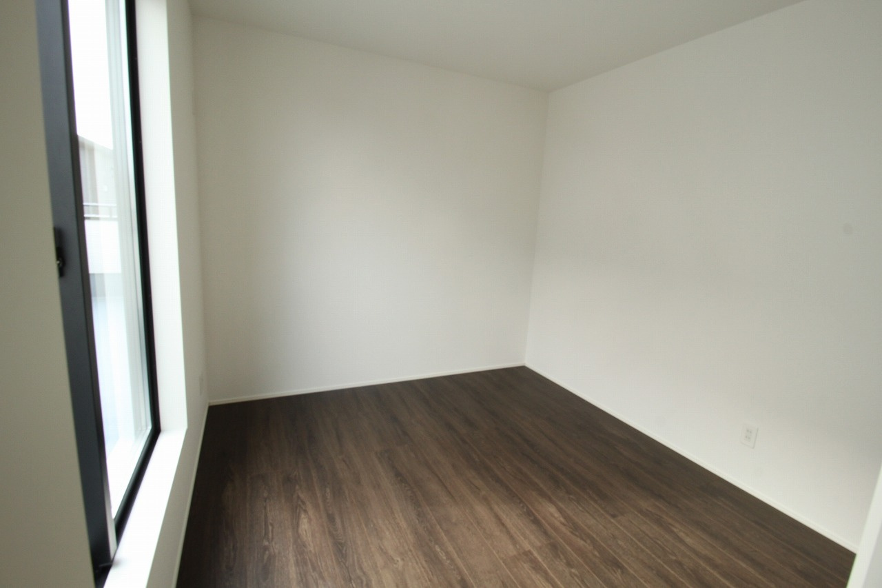 土佐市高岡町乙　新築戸建　　のバルコニー|2F　南の部屋　5.25帖