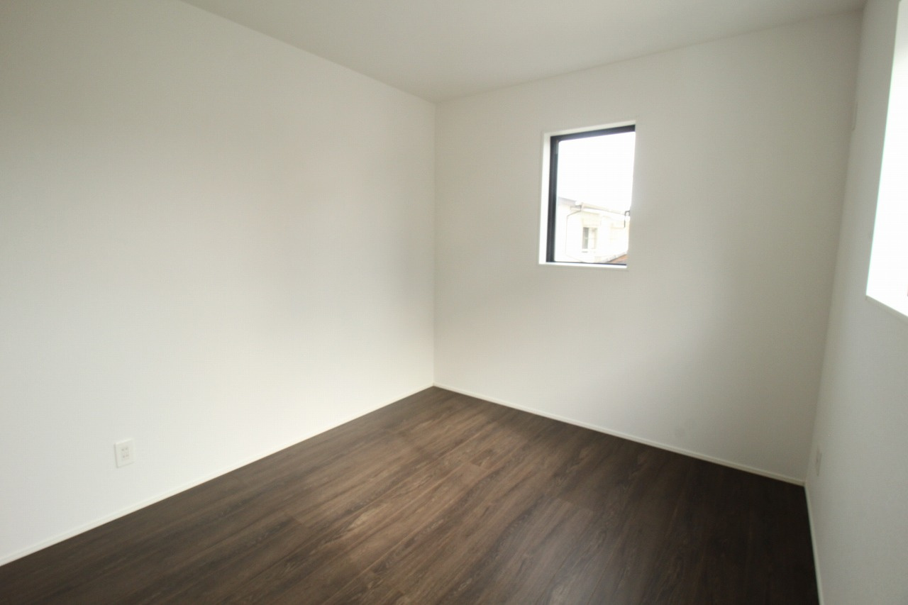 土佐市高岡町乙　新築戸建　　の洋室|2F　南東の部屋　5.25帖