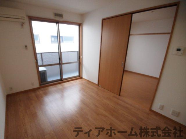 プランドール神楽の居間・リビング|使いやすい居間です