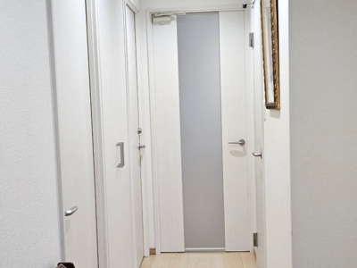 【内装】 | コスモシティ三宮東 | ホワイトカラーで統一された内装は明るい雰囲気