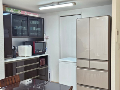 【居間・リビング】 | コスモシティ三宮東