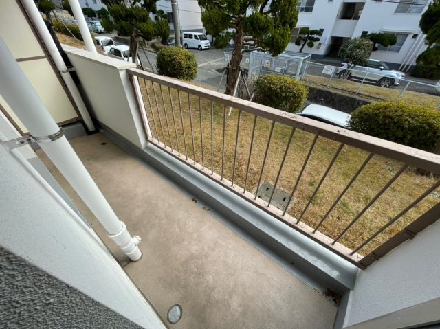 垂水高丸住宅B棟のバルコニー