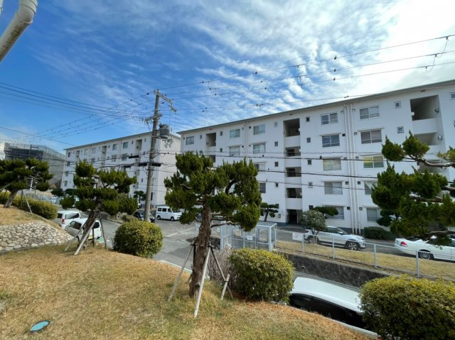 垂水高丸住宅B棟の展望