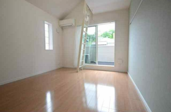 Ｃｒａｎｅ　Ｈｉｌｌｓの居間・リビング