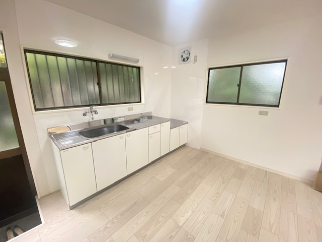 都城市鷹尾１丁目の中古一戸建の居間・リビング