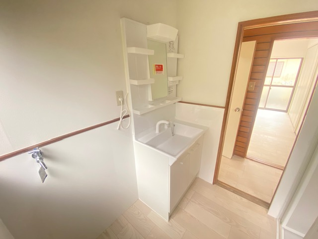 都城市鷹尾１丁目の中古一戸建の洗面所