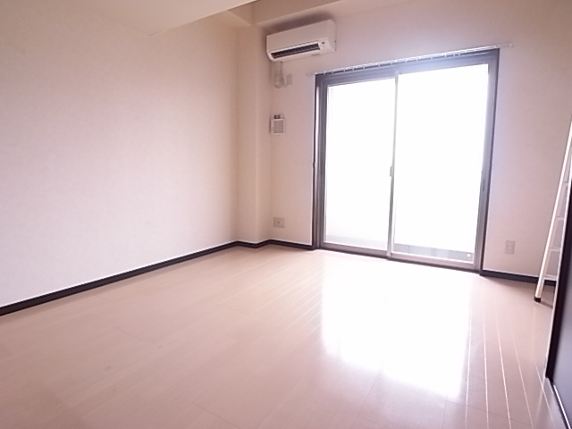 レシア舞子の寝室