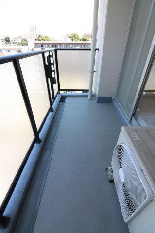 【バルコニー】