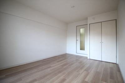 【洋室】 | ウエストプラザ新保