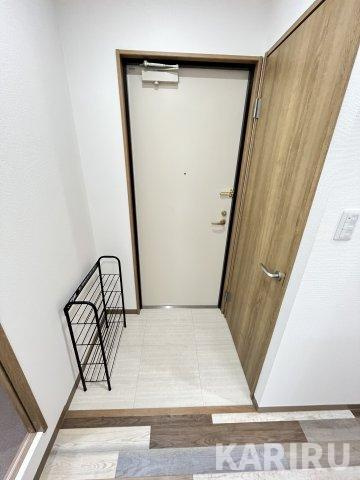 ヴァンクール城東の玄関|明るい玄関です