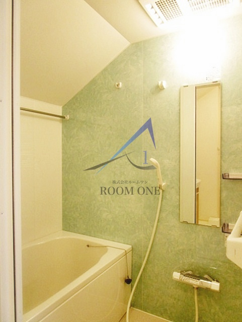 シャンブルIIの浴室|お風呂です。