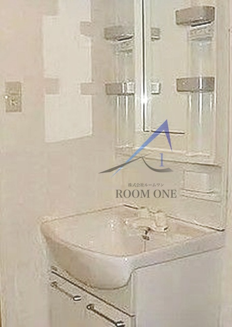 ローズガーデンの洗面所|洗面台です。