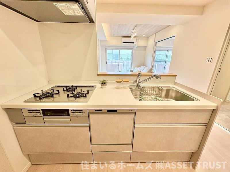 信濃町ハイムのキッチン|清潔感のあるキッチン