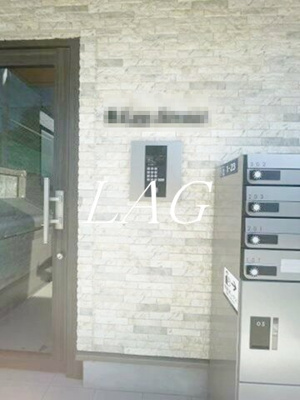 【エントランス】 | エッグストラート | エントランスです。