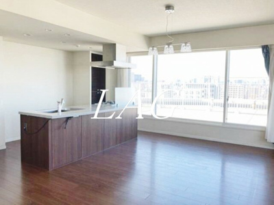 【居間・リビング】 | クレストフォルム南大井 | 洋室のお部屋(モデルルーム)です。