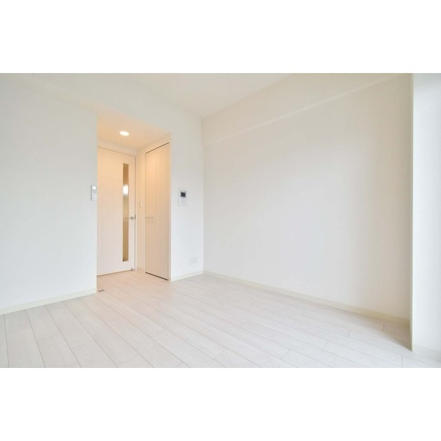 アドバンス大阪セレーノの居間・リビング