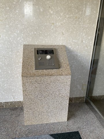 グランパークシーマレジデンスのセキュリティ|オートロックになっています。