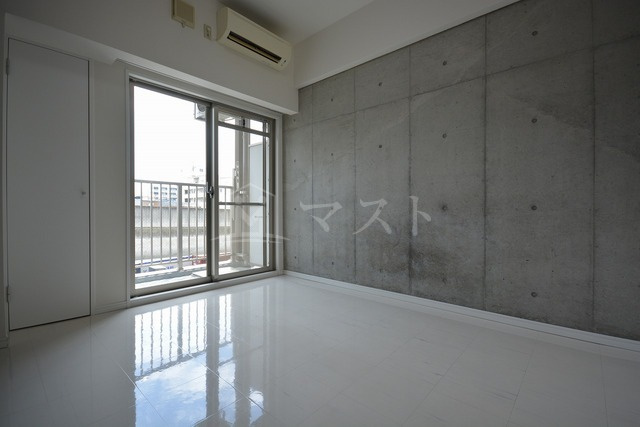 ベルシモンズ大阪港の内装