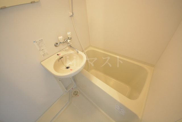 ベルシモンズ大阪港の浴室