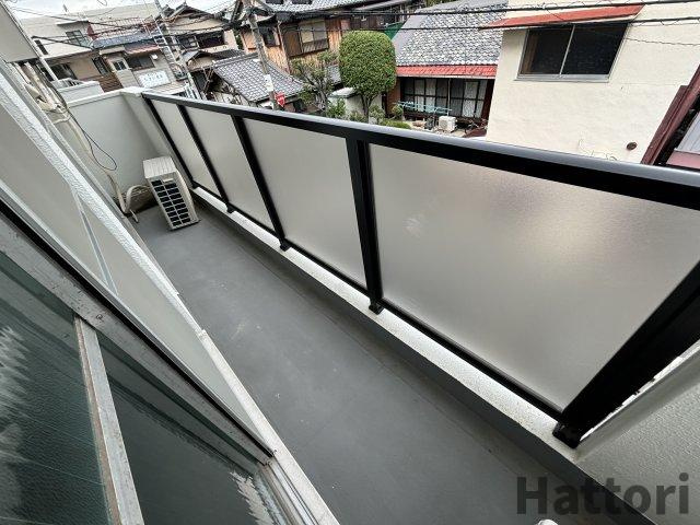 フレスマンション江坂のバルコニー