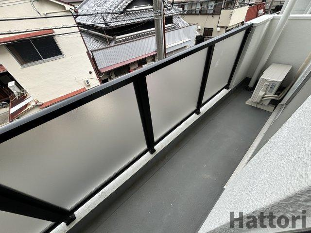 フレスマンション江坂のバルコニー