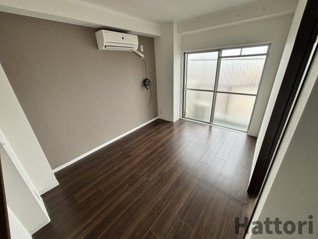 フレスマンション江坂の居間・リビング