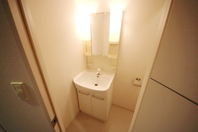 【独立洗面台】 | ラグジュアリーアパートメント本郷